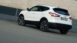 Nissan Qashqai II 1.6 dCi 130KM - galeria redakcyjna - widok z tyłu