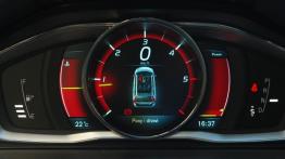 Volvo V70 III Facelifting 2.0 D4 - galeria redakcyjna - zestaw wskaźników
