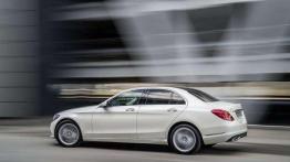 Pełna oferta silnikowa Mercedesa Klasy C ujawniona