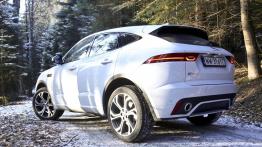 Jaguar E-Pace - galeria redakcyjna - widok z tyłu