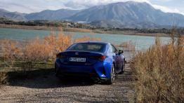 Lexus RC 300h - galeria redakcyjna - widok z tyłu