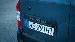 Renault Master Furgon L3H2 2.3 dCi - galeria redakcyjna - emblemat