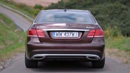 Mercedes Klasa E W212 Facelifting - galeria redakcyjna - widok z tyłu