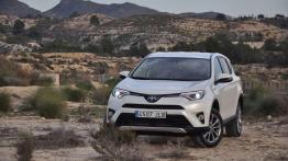 Toyota RAV4 (2016) - galeria redakcyjna - widok z przodu