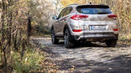Hyundai Tucson 1.6 T-GDI 177 KM - galeria redakcyjna - widok z tyłu