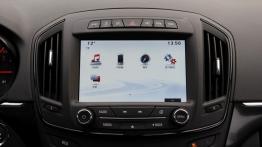 Opel Insignia 2.0 CDTI 170KM - galeria redakcyjna - ekran systemu multimedialnego