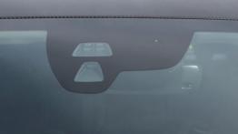 Volvo V40 1.6 T3 150KM - galeria redakcyjna - szyba przednia