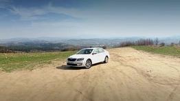 Skoda Octavia III Liftback 1.4 TSI 140KM - galeria redakcyjna - widok z przodu