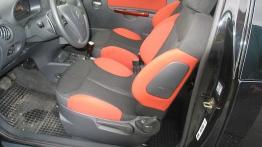 Citroen C2 1.6 16V VTR - galeria redakcyjna - widok ogólny wnętrza z przodu