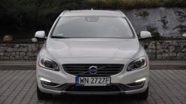 Volvo V60 Facelifting 2.4 D5 215KM - galeria redakcyjna - widok z przodu