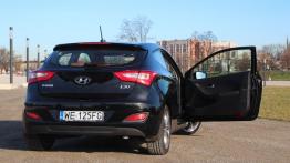 Hyundai i30 II 3d 1.6 GDI 135KM - galeria redakcyjna - widok z tyłu