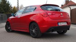 Alfa Romeo Giulietta Nuova II Hatchback 5d 1750 TBi 16v 235KM - galeria redakcyjna - widok z tyłu