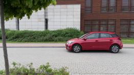Hyundai i20 1.2 MPI 84 KM - galeria redakcyjna - lewy bok
