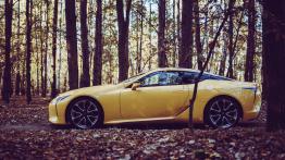 Lexus LC 500 464 KM - galeria redakcyjna - lewy bok