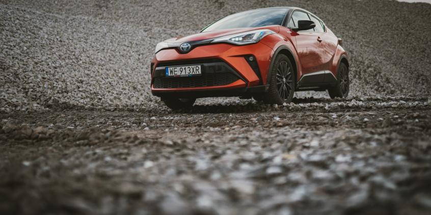 Toyota C-HR 2.0 Hybrid Dynamic Force 184 KM - galeria redakcyjna