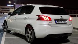 Peugeot 308 1.2 PureTech 130 KM - galeria redakcyjna - widok z tyłu