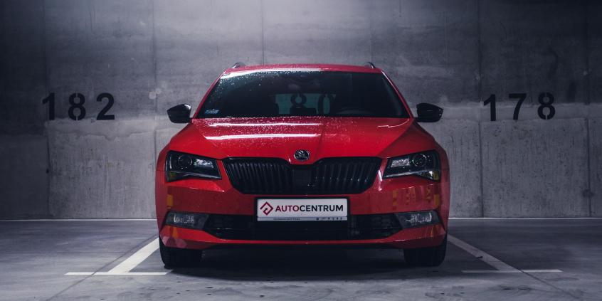 Skoda Superb 2.0 TSI 220 KM Sportline - galeria redakcyjna