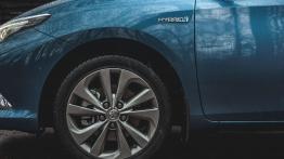 Toyota Auris Touring Sports Hybrid - galeria redakcyjna - ko?o