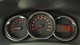 Dacia Sandero II Hatchback 5d TCe  90KM - galeria redakcyjna - prędkościomierz