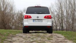 Volkswagen Cross Touran 2.0 TDI 177KM - galeria redakcyjna - widok z tyłu