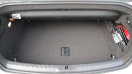 Audi A5 RS5 Facelifting 4.2 FSI 450KM - galeria redakcyjna - bagażnik