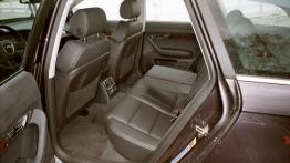 Audi A6 Avant 2.7  V6  TDI (180 KM) - galeria redakcyjna - tylna kanapa