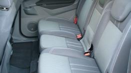 Ford C-MAX II - galeria redakcyjna - tylna kanapa