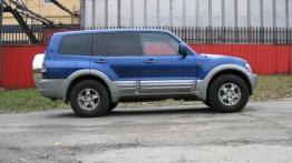 Mitsubishi Pajero 3.2 DID - prawy bok