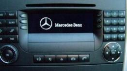 Mercedes Klasa A 200 Avantgarde - galeria redakcyjna - konsola środkowa