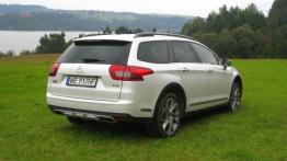 Citroen C5 III CrossTourer 2.2 HDi - galeria redakcyjna - widok z tyłu