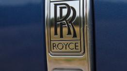 Rolls-Royce Wraith 6.6 632KM - galeria redakcyjna - emblemat boczny