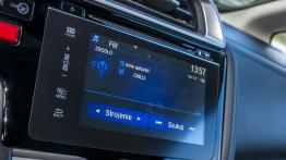 Honda Jazz III (2015) - galeria redakcyjna - ekran systemu multimedialnego