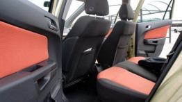 Opel Astra H Kombi 1.9 CDTI ECOTEC 120KM - galeria redakcyjna - widok ogólny wnętrza