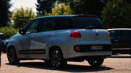 Fiat 500L Living 1.6 MultiJet II 105KM - galeria redakcyjna - widok z tyłu