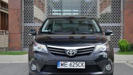 Toyota Avensis III Sedan Facelifting 2.2 D-CAT 177KM - galeria redakcyjna - widok z przodu