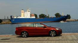 Volvo C70 II Coupe Cabrio Facelifting 2.5 T5 230KM - galeria redakcyjna - prawy bok