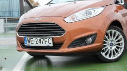 Ford Fiesta VII 5d Facelifting 1.0 EcoBoost 100KM - galeria redakcyjna - przód - reflektory wyłączon