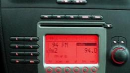 Seat Toledo 2.0 FSI Stylance - radio/cd/panel lcd