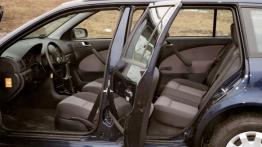 Skoda Octavia Tour 1.9 TDI  02.10.2006 - galeria redakcyjna - widok ogólny wnętrza