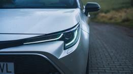 Toyota Corolla Hatchback 1.2 Turbo -D-4T 116 KM - galeria redakcyjna - widok z przodu