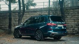 BMW X7 - galeria redakcyjna - widok z ty?u