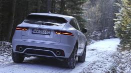 Jaguar E-Pace - galeria redakcyjna - widok z tyłu