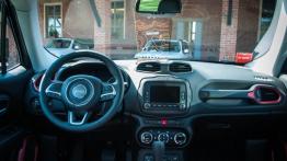 Jeep Renegade Trailhawk MultiJet - galeria redakcyjna - pełny panel przedni