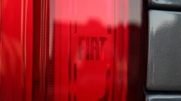 Fiat Doblo IV Van 1.6 MultiJet 16V - galeria redakcyjna - prawy tylny reflektor - wyłączony