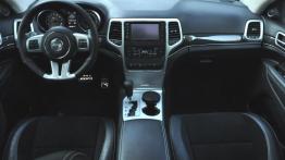 Jeep Grand Cherokee IV Terenowy 6.4 V8 468KM - galeria redakcyjna - pełny panel przedni