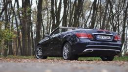 Mercedes Klasa E W212 Kabriolet Facelifting - galeria redakcyjna - widok z tyłu