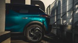 DS 3 Crossback - galeria redakcyjna 3 - lewy bok