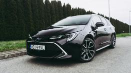 Toyota Corolla 2.0 Hybrid Dynamic Force 180 KM - galeria redakcyjna - widok z przodu