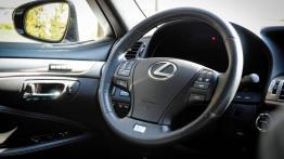 Lexus LS IV Facelifting 600h 394KM - galeria redakcyjna - kierownica