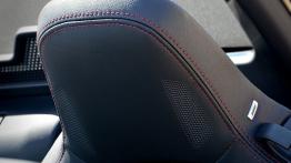 Mazda MX-5 IV - galeria redakcyjna - zagłówek na fotelu kierowcy, widok z przodu